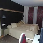 Hotel Ribera De Langa