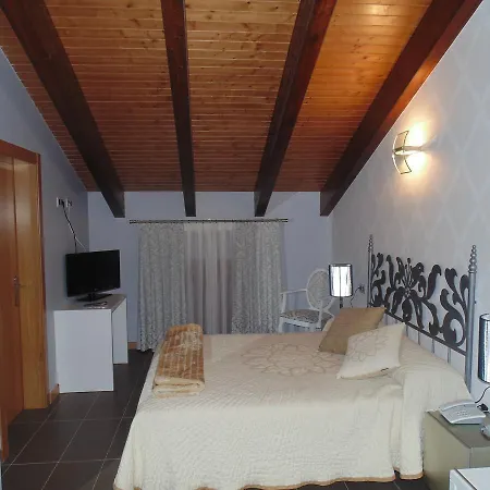 Ribera De Langa Hotel