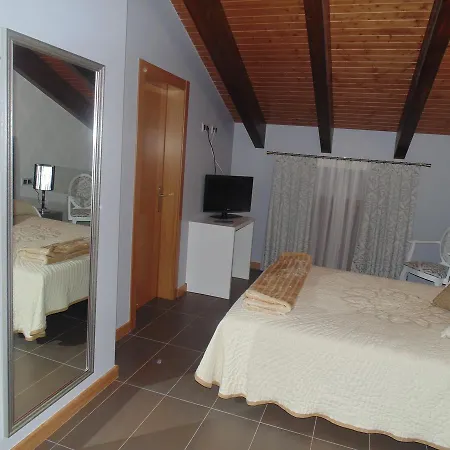 Ribera De Langa מלון