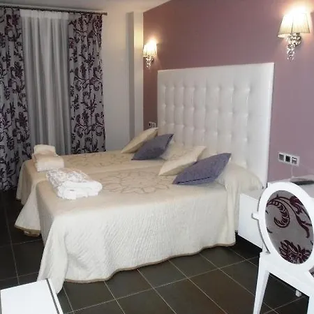 Hotel Ribera De Langa