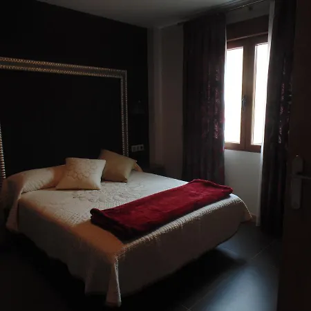 מלון Ribera De Langa